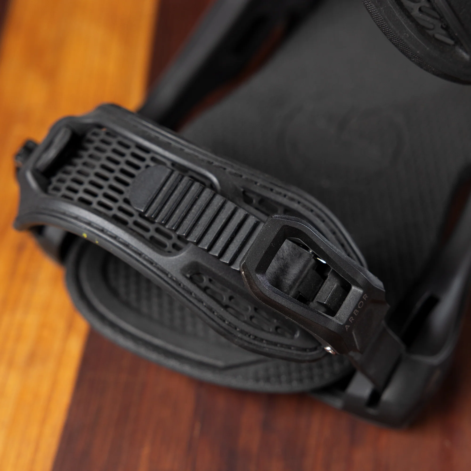 Hemlock Black - Image 9